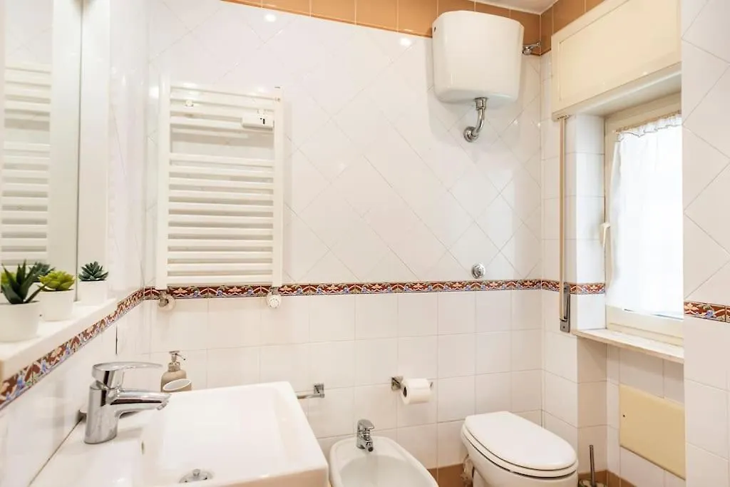Alla Scoperta Del Vomero Apartment Naples Italy