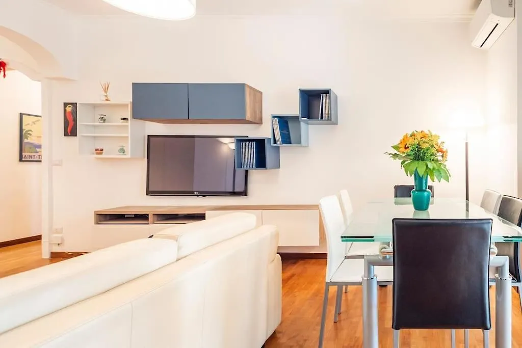 Alla Scoperta Del Vomero Apartment Naples Italy